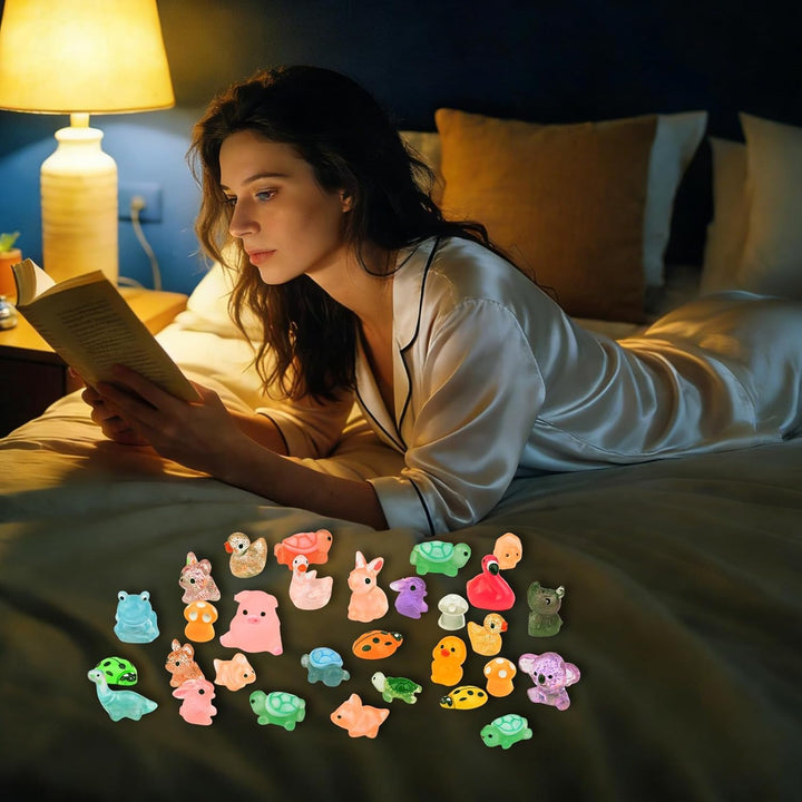 160 Stück Mini Harz Tiere, Miniatur Figuren Leuchtende Bunte Kleine Tierfiguren Kaninchen Enten Dino