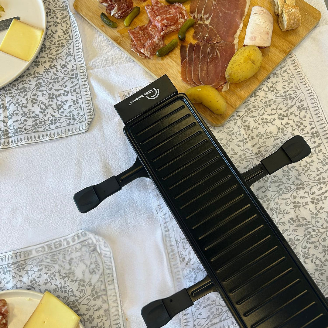 LITTLE BALANCE 8941 Black Jura 4 Raclette-Maker, bis zu 4 Personen, PFAS-frei, Antihaftbeschichtung,