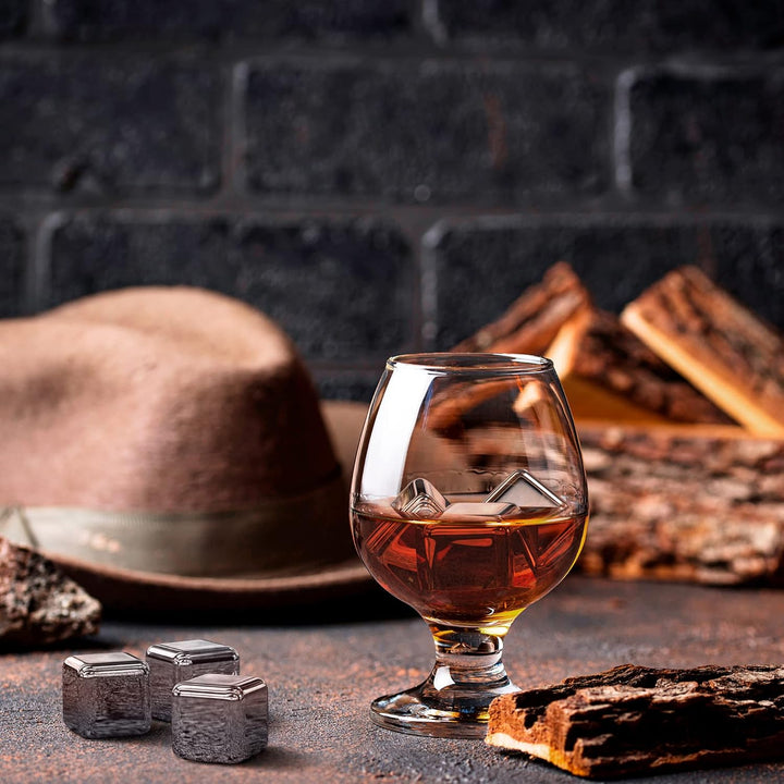Whisky Steine Set - 8 Wiederverwendbare Edelstahl Eiswürfel, Zange + Stoffbeutel, Whiskey Ice Cubes