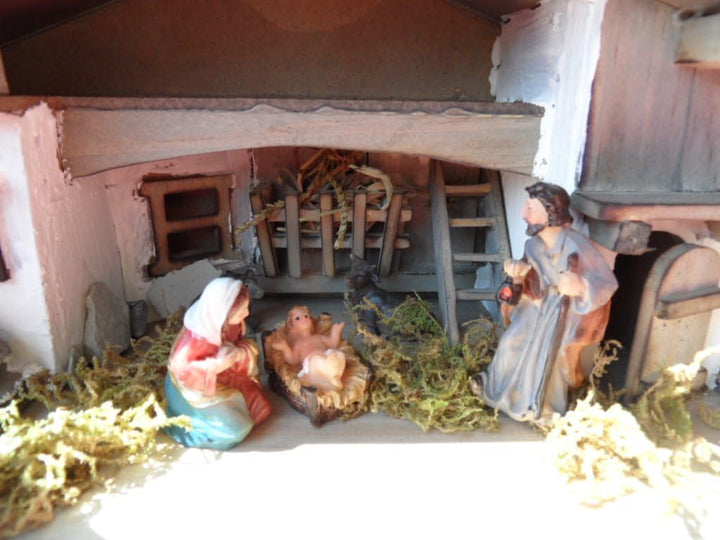 Arbrikadrex Verschiedene Weihnachtskrippen Holz Schreinerarbeit Douglasienholz Handarbeit Krippe mit