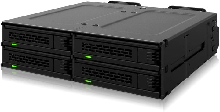 ICY DOCK 4-Bay U.2/U.3 PCIe 4.0 NVMe SSD Wechselrahmen mit schraubenlosen Trays in 5,25" Schacht - E