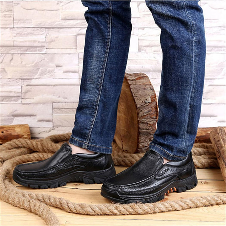 WNUKATO Herrenschuhe Bequemer Slip-on-Loafer Lederschuhen für Arbeit und Business Casual 41 EU Schwa