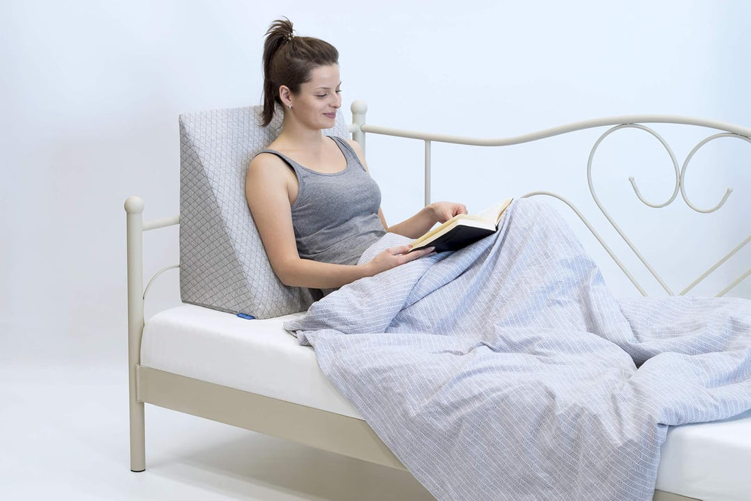 Badum - Rückenkissen - Keilkissen Bett - 60 x 50 x 30 cm - mit Schicht aus Memory Foam, Bezug Abnehm