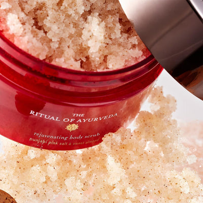 Rituals The Ritual of Ayurveda Rejuvenating Body Scrub Indian Rose & Punjabi Pink Salt & Sweet Almon