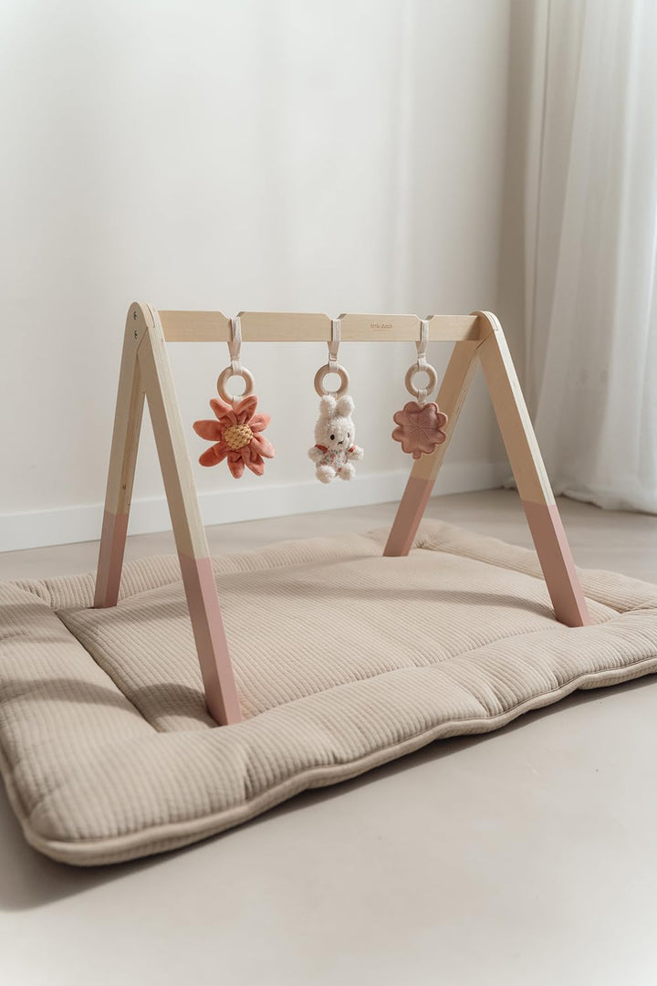 nijntje miffy x Little Dutch Baby Gym Spieltrapez Spielbogen Holz inkl. Anhänger Hase Miffy rosa - L