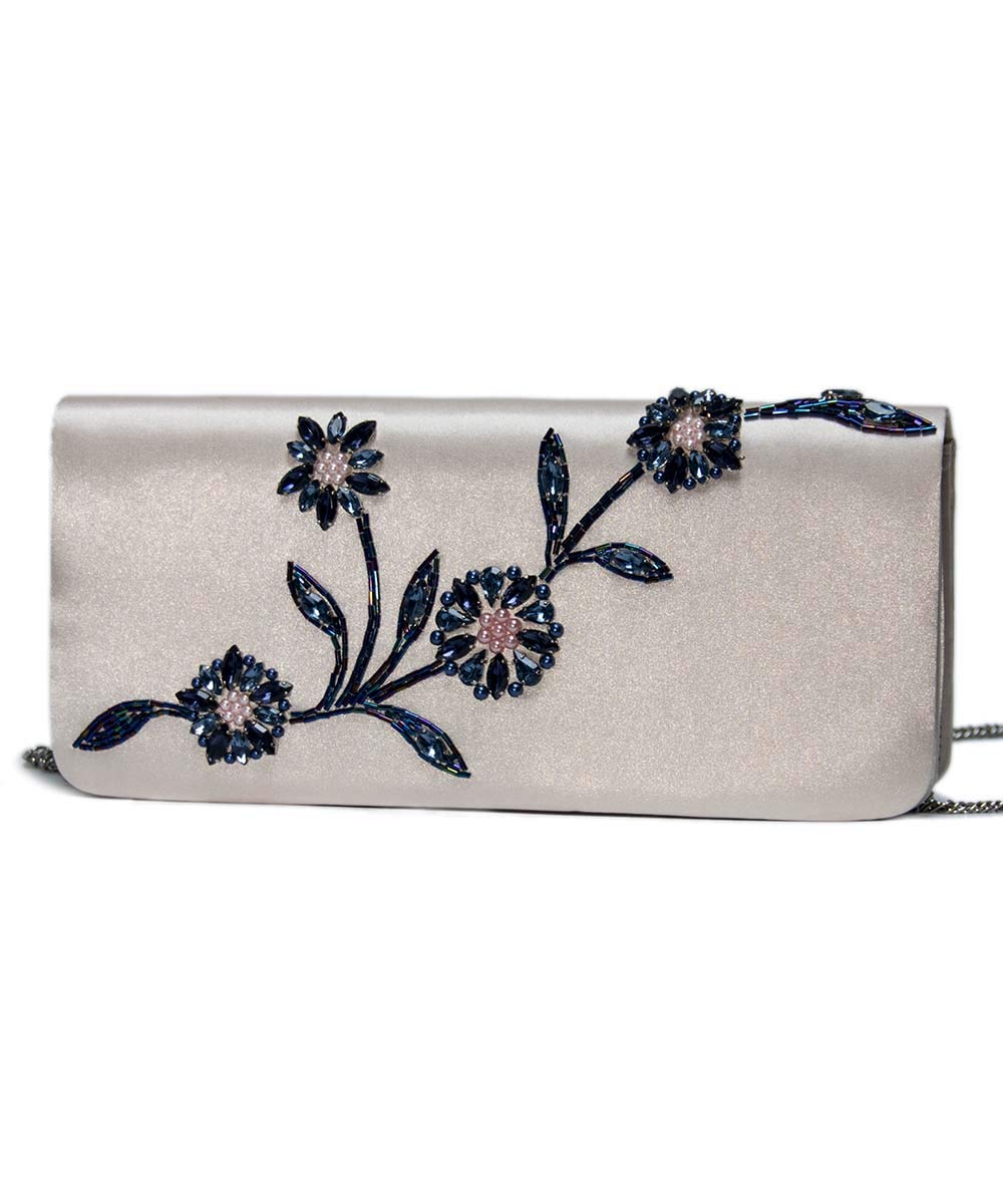 Clutch mit Kette und Patte mit floralem Strass-Muster Bestickt