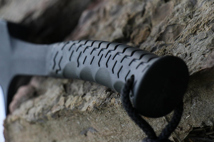 Schrade 0 SCAXE10 Full Tang Hatchet by