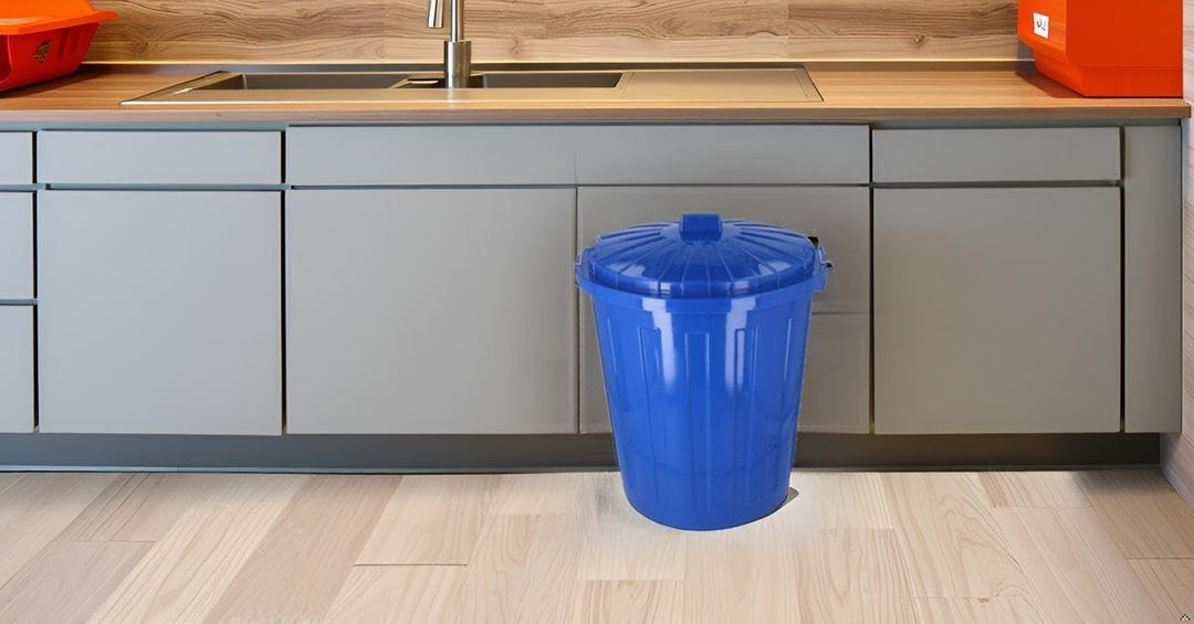 HRB Maxitonne 50 Liter blau, Tonne aus stabilem Hartplastik, abnehmbarer Deckel mit Metallverschlüss