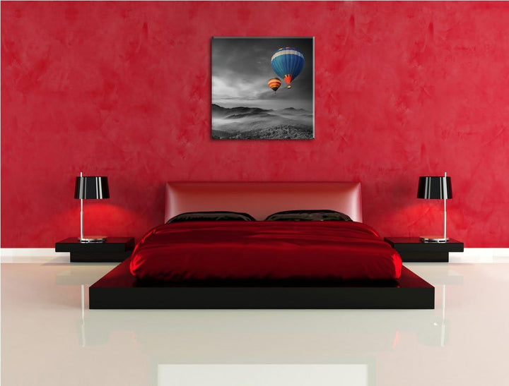 Pixxprint Heissluftballons über den Wäldern der Alpen schwarz/weiss, Format: 70x70 auf Leinwand, 70x
