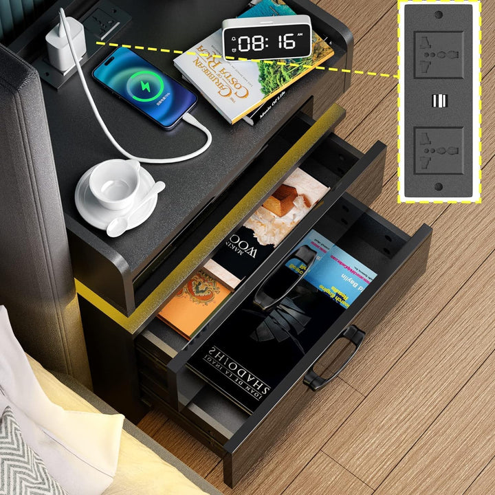 PIPIPOXER Nachttisch Schwarz mit Steckdose, Nachtschrank Hochglanz Nachtkommode 2 Schubladen mit Led