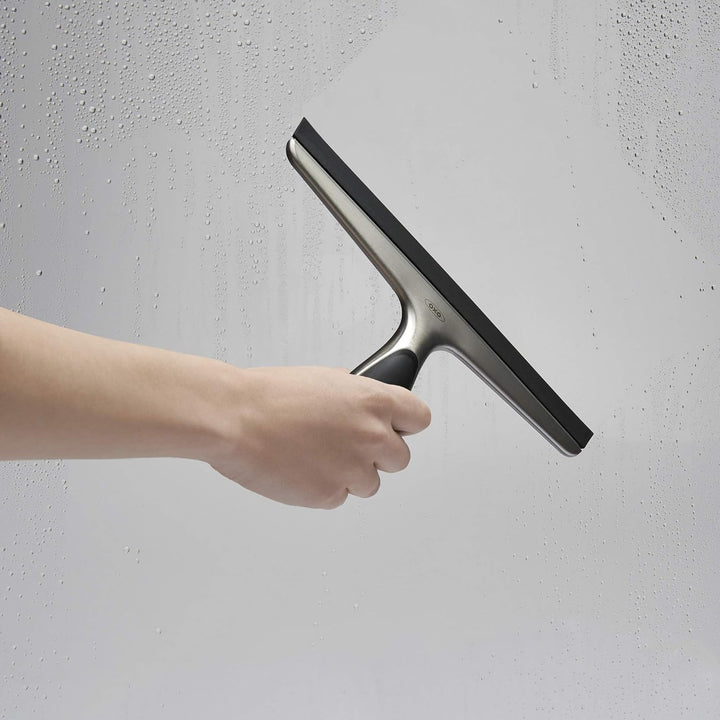 OXO Good Grips Abzieher aus Edelstahl | Flexible Klinge oder Silikonrand, einfache Wasserentfernung,