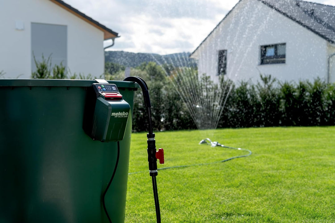 Metabo Akku-Tauch- und Regenfasspumpe TPF 18 LTX 2200 (18 V, Max. Förderhöhe 22 m, Fördermenge 2200
