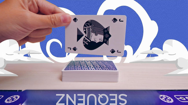 Sequence Classic, EIN Brettspiel für Kinder und Erwachsene ab 7 Jahren, Strategisches Familienspiel,