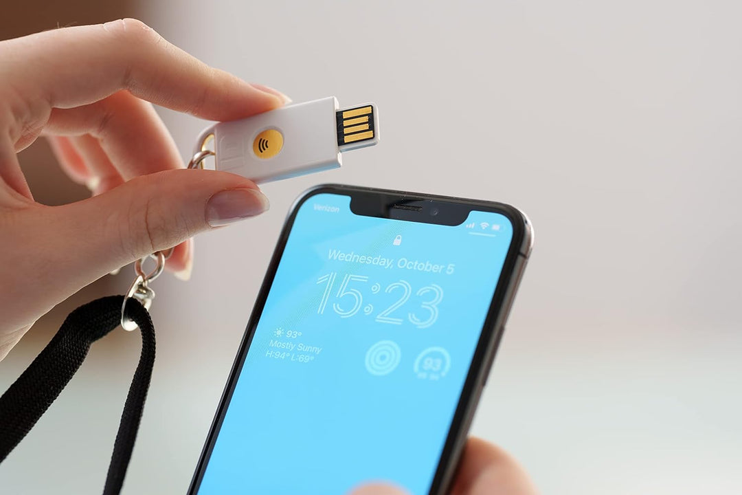 IDENTIV uTrust FIDO2 NFC USB-A & NFC FIDO2 Certified Security Key