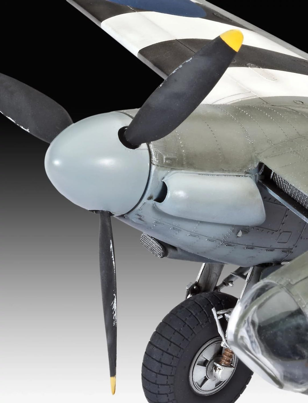 Revell Modellbausatz Flugzeug 1:32 - De Havilland MOSQUITO MK.IV im Massstab 1:32, Level 4, original