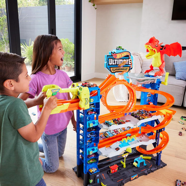 Hot Wheels Let's Race Netflix - Ultimative Garage - Mehrere Ebenen Parkgarage, 3ft hoch, mit 2 Die-C