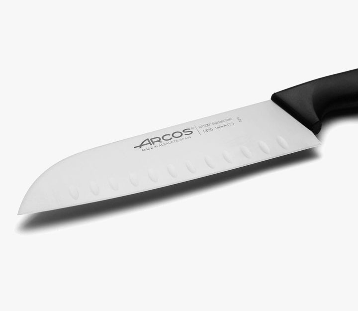 Arcos Serie Niza - Santoku Messer Messer Asiatischer Art- Klinge Nitrum Edelstahl 180 mm - HandGriff