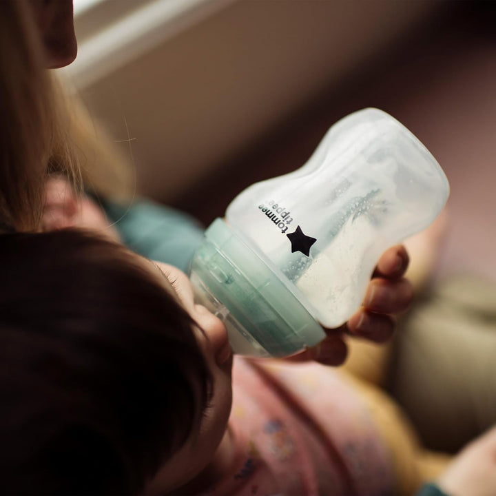 Tommee Tippee Advanced Anti-Colic Neugeborene Babyflasche Starter Kit, langsam fliessende brustähnli