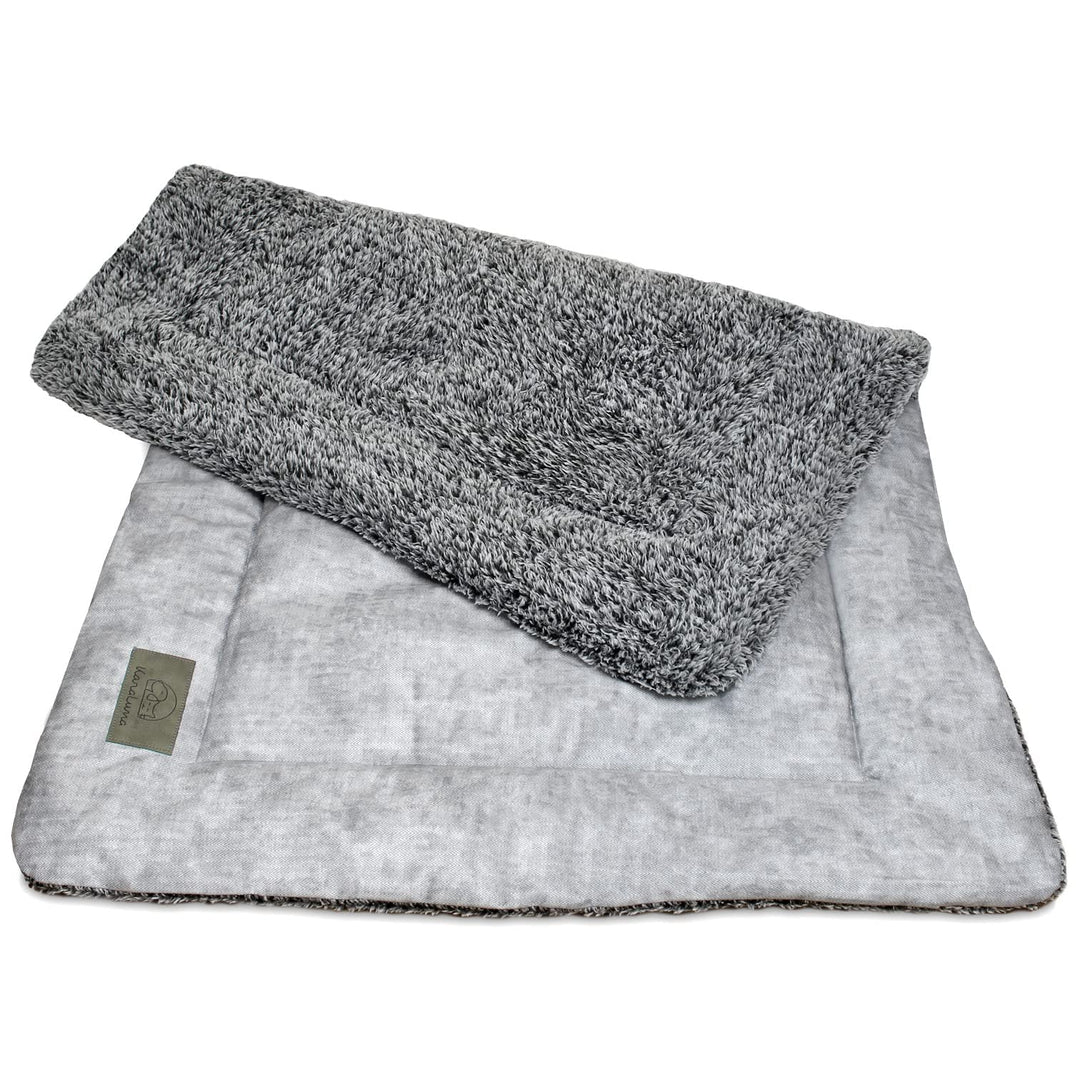 KaraLuna Hundematte 80 x 55 cm für daheim &amp; unterwegs I Waschbar I 3 Grössen erhältlich I Hundedecke