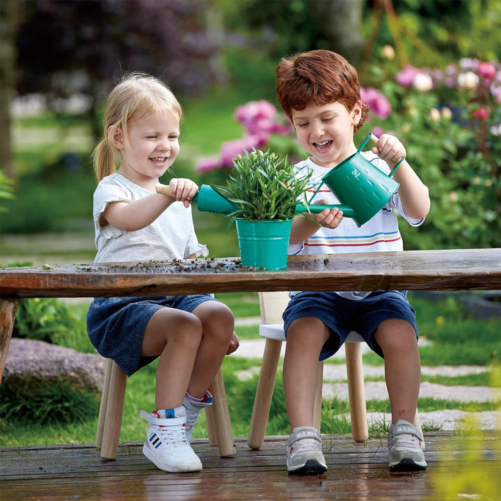 Hape Nature Fun Gartenwerkzeug-Set mit Giesskanne, Kelle, Harke und Schaufel, ab 4 Jahre
