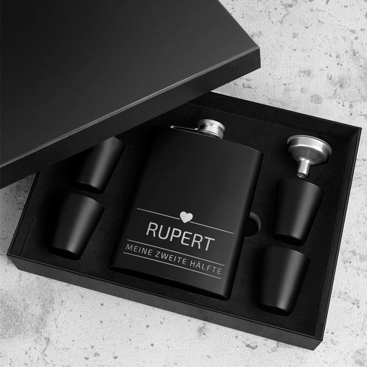 Maverton Flachmann Set 200 ml mit Gravur - Taschenflasche + 4 Schnapsgläsern 20 ml mit Trichter - Br