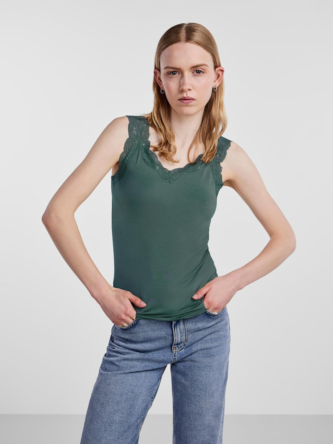 PIECES Damen Pcbarbera Lace Noos Bc Top S 1x Desert Sage, 1x Balsam Green, 1x China Blue, S 1x Deser