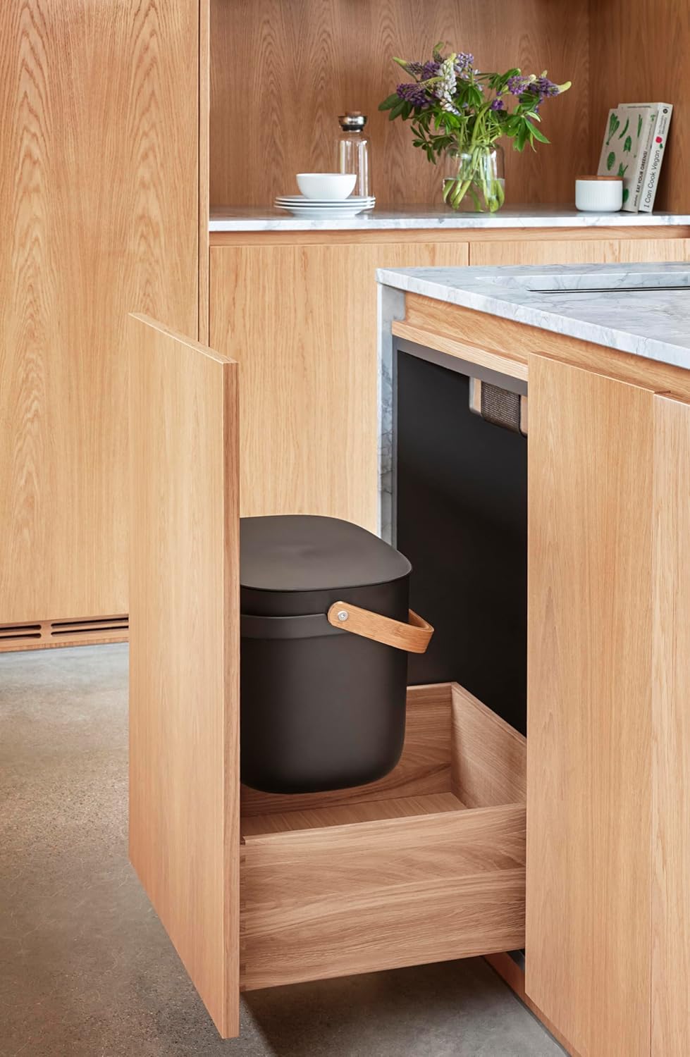 EVA SOLO | Reflect Wandmontierter Abfallbehälter 6 L Schwarz | Ergonomische und praktische Behälterh