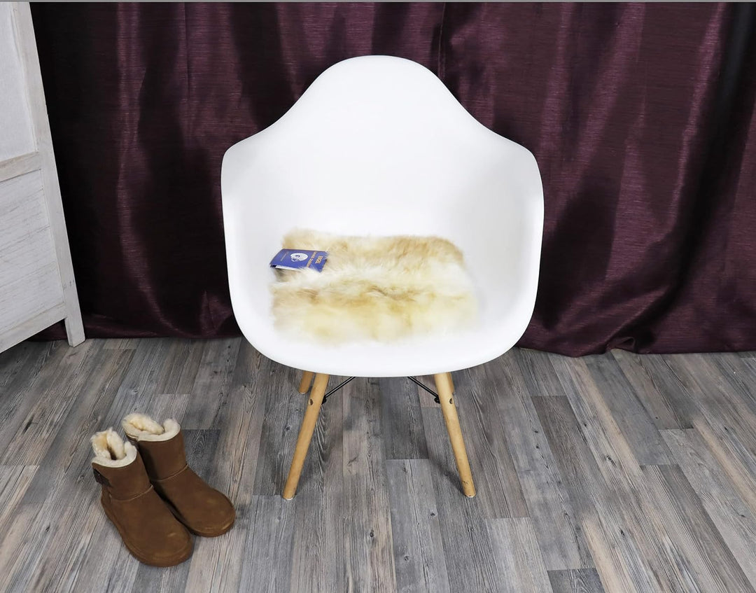 Reissner Lammfelle Sitzauflage DIANA-40-CHA aus Schaffell hochwollig quadratisch 40x40cm Champagner,