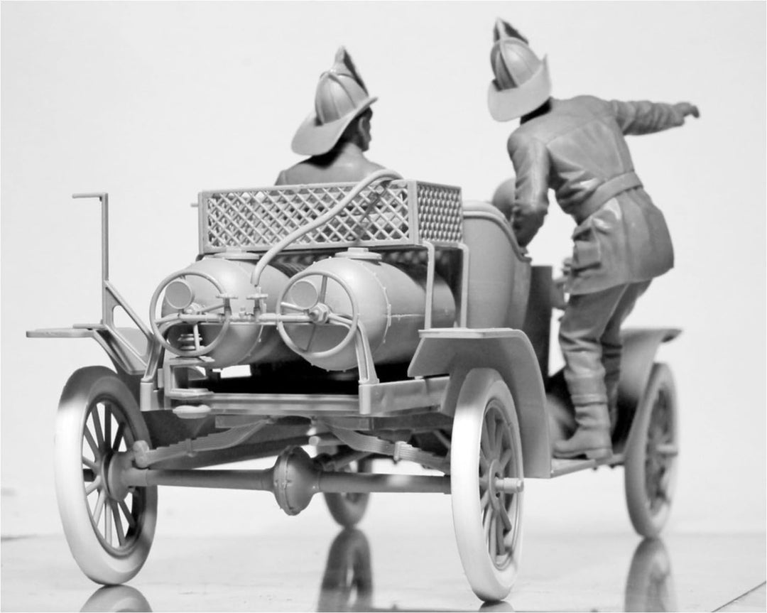 ICM 24017 Modellbausatz