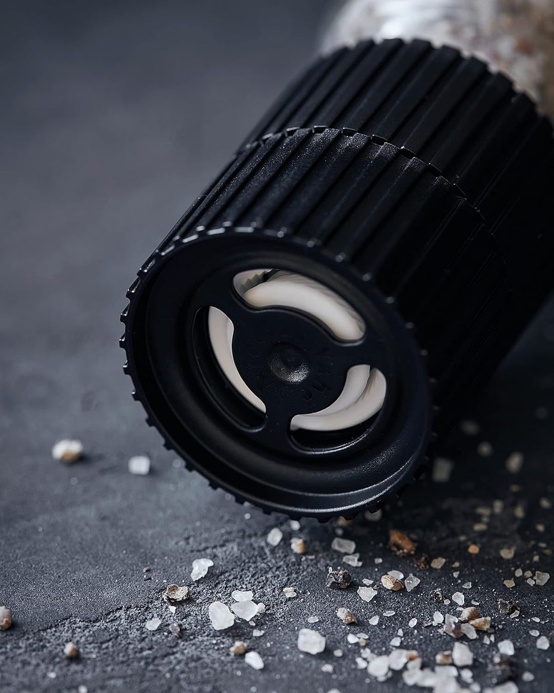 Nicolas Vahe Salz-Pfeffer-Mischung | Salz- & Pfeffermühle aus Keramik | Dänisches Design mit Gourmet