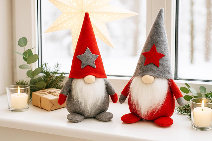 KAMACA 2er-Set Weihnachtswichtel ca. 25 × 15 cm in Rot & Grau mit Zipfelmütze flauschigem Rauschebar
