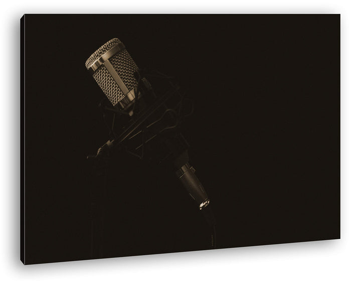 Mikrofon im dunklen Tonstudio Format: 80x60 Effekt: Sepia als Leinwand, Motiv fertig gerahmt auf Ech