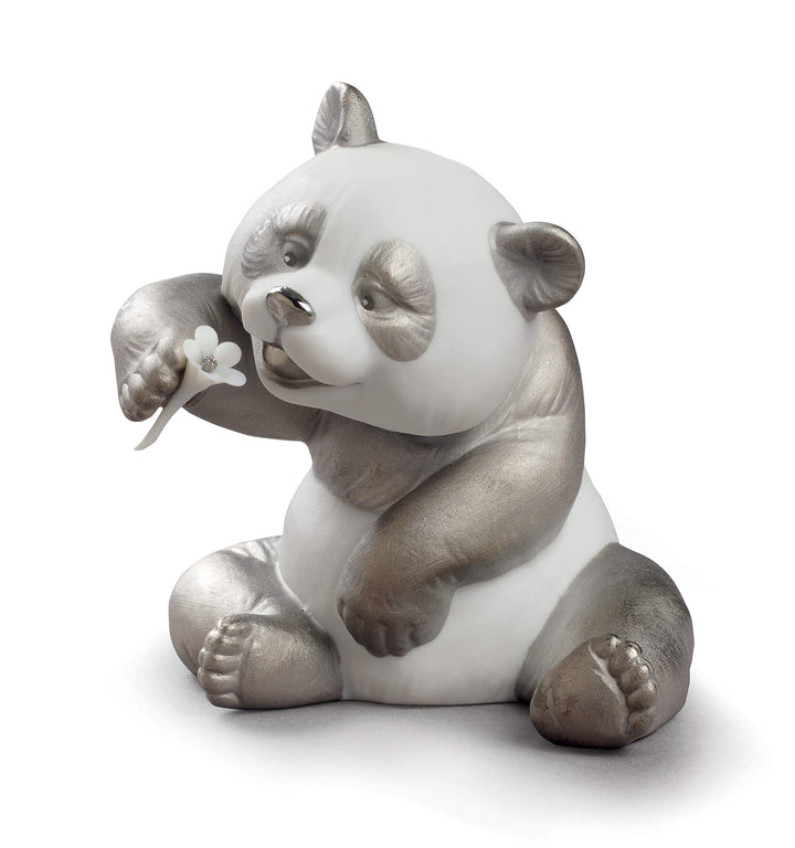 LLADRÓ Figur Glücklicher Panda. Silber. Panda. Porzellan.