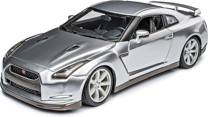 Bburago Nissan Skyline GT-R R35 Coupe Silber Ab 2008 18-12079 1/18 Modell Auto Ohne Wunschkennzeiche