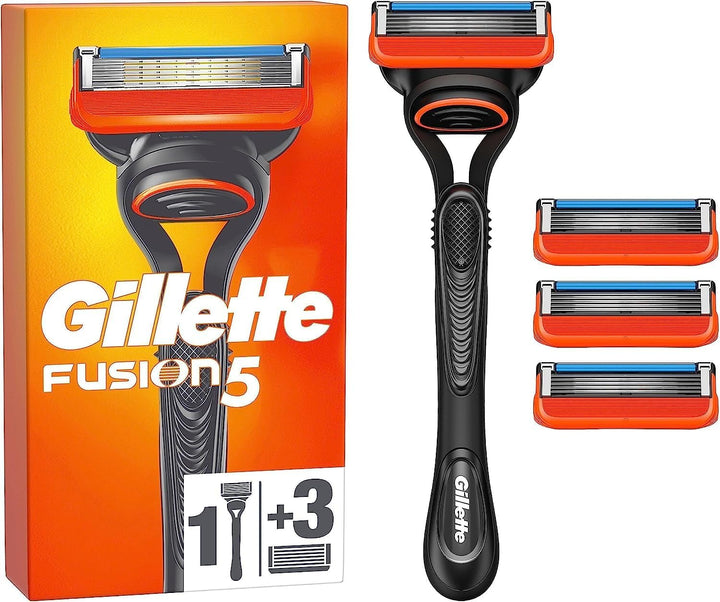 Gillette Fusion 5 Nassrasierer Herren, Rasierer + 4 Rasierklingen mit 5-fach Klinge, Geschenk für Mä