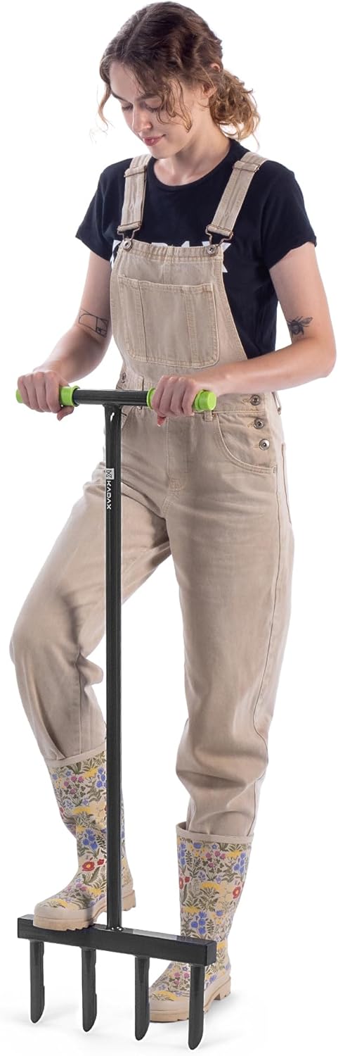 KADAX Hand Aerifizierer für Rasen, Rasenlüfter zum Belüften von Rasenflächen und Böden, Gartengerät,