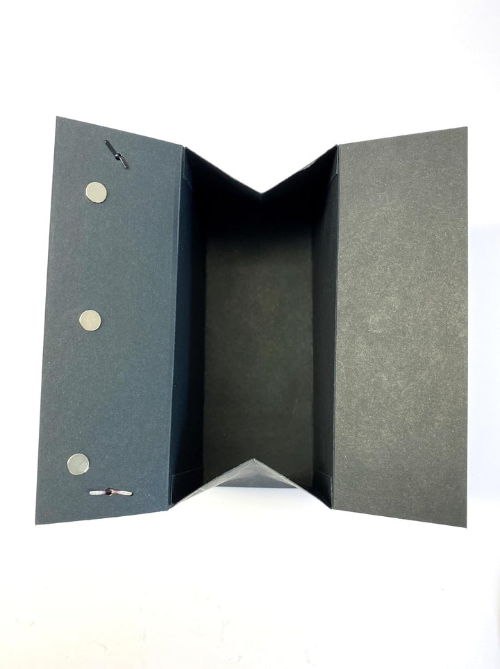 Geschenkverpackung in Handtaschenform aus Papier