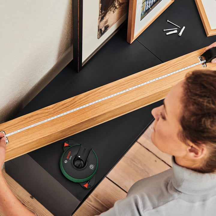 Bosch All-in-One-Linienlaser Atino der 2. Generation mit abnehmbarem und feststellbarem Massband (ho