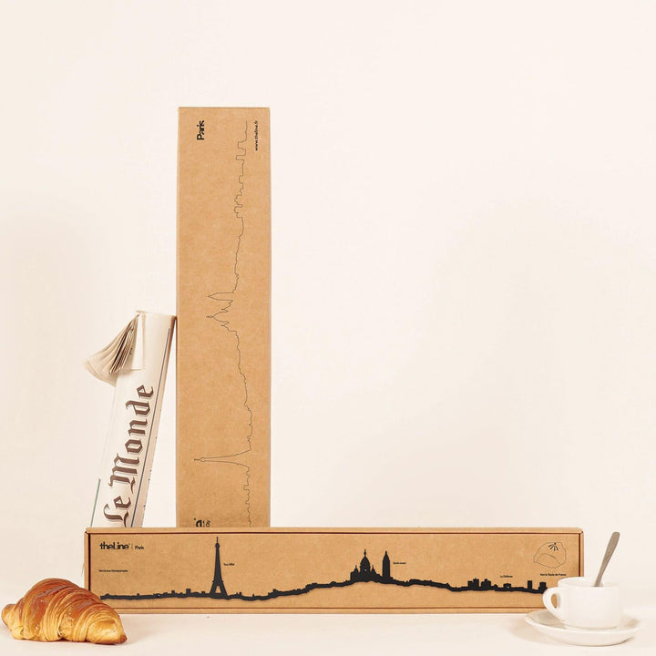 The Line Silhouette von Paris aus Metall, Wanddekoration