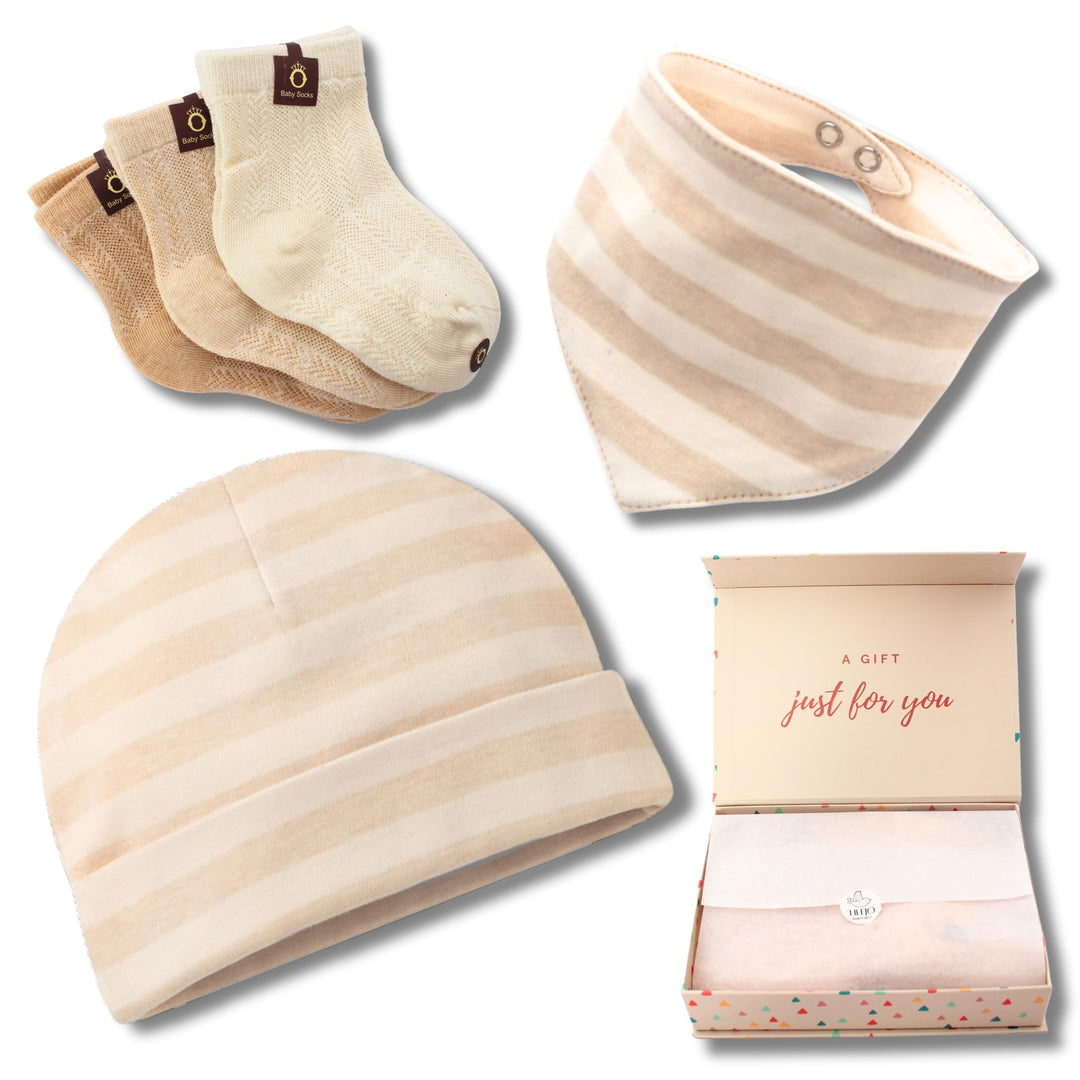LILEJO Geschenk zur Geburt - Baby Geschenk für Mädchen und Junge - Mütze/Halstuch/Socken mit Grusska