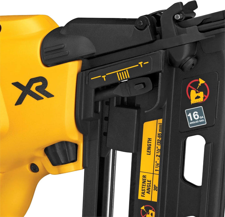 Dewalt 18V Akku-Stiftnagler/Nagler DCN660D2 (48 J Einschlagenergie, Nagellänge 32-63 mm, Magazinkapa