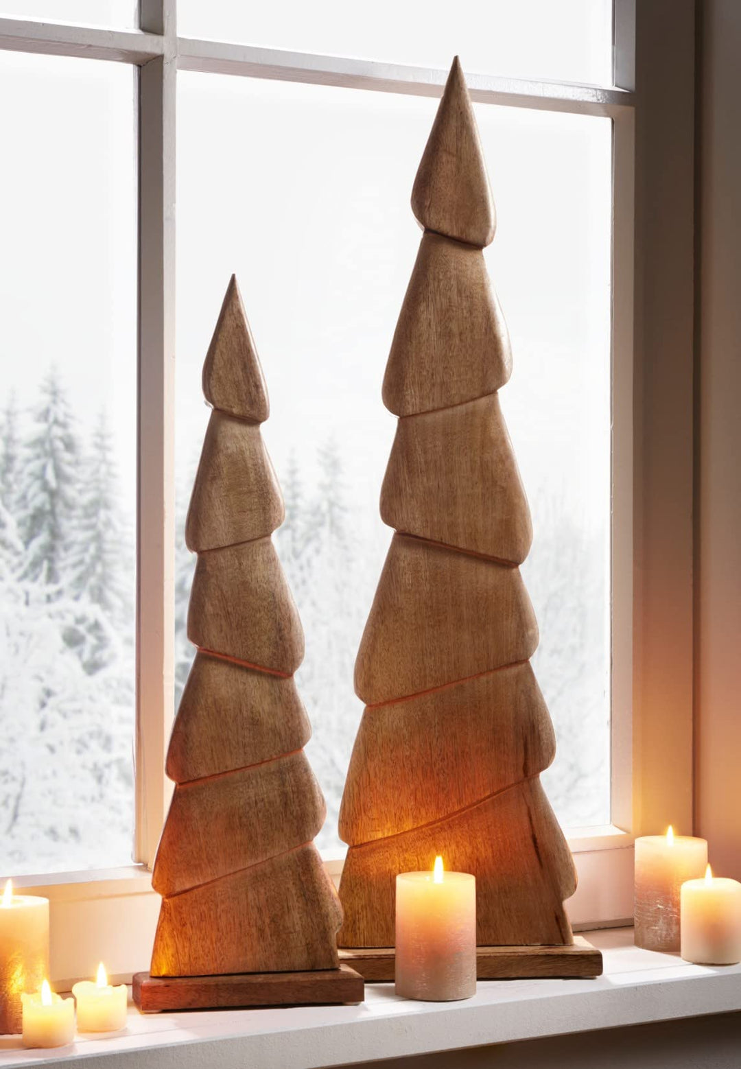 Dekoleidenschaft 2X Dekofigur Tannenbaum Schlank aus Mango-Holz, 60 + 80 cm hoch, Weihnachtsdeko, Fe