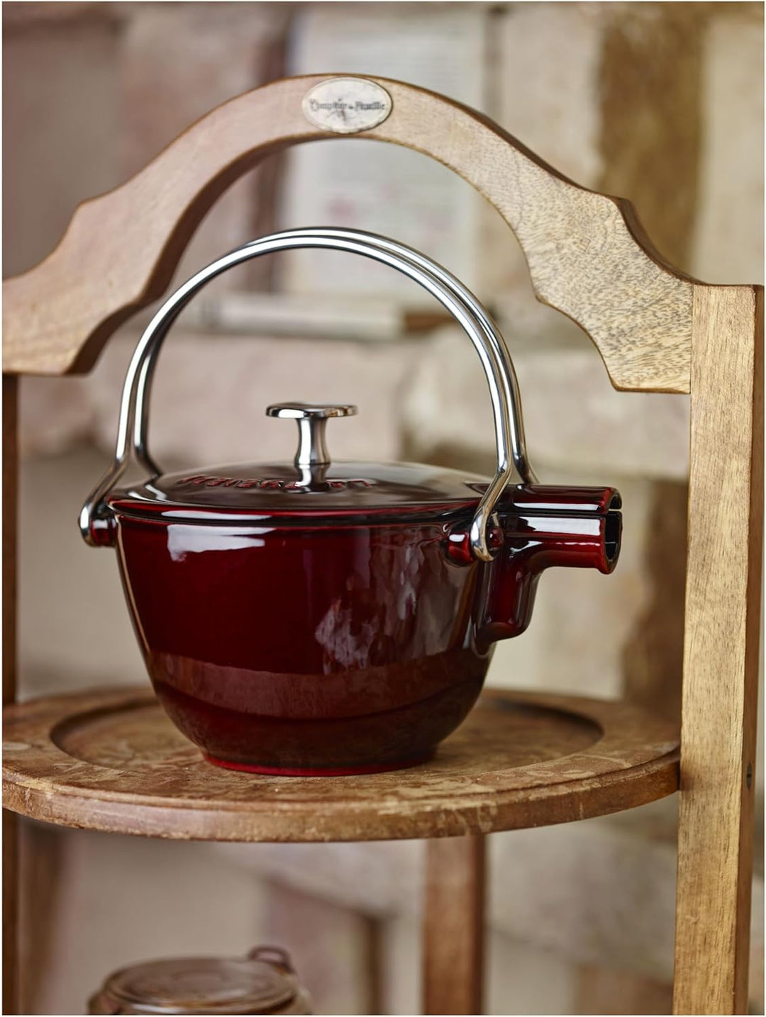 Staub 1650087 Teekanne/Wasserkessel, rund 16,5 cm, 1,15 L mit mattschwarzer Emaillierung Im Inneren