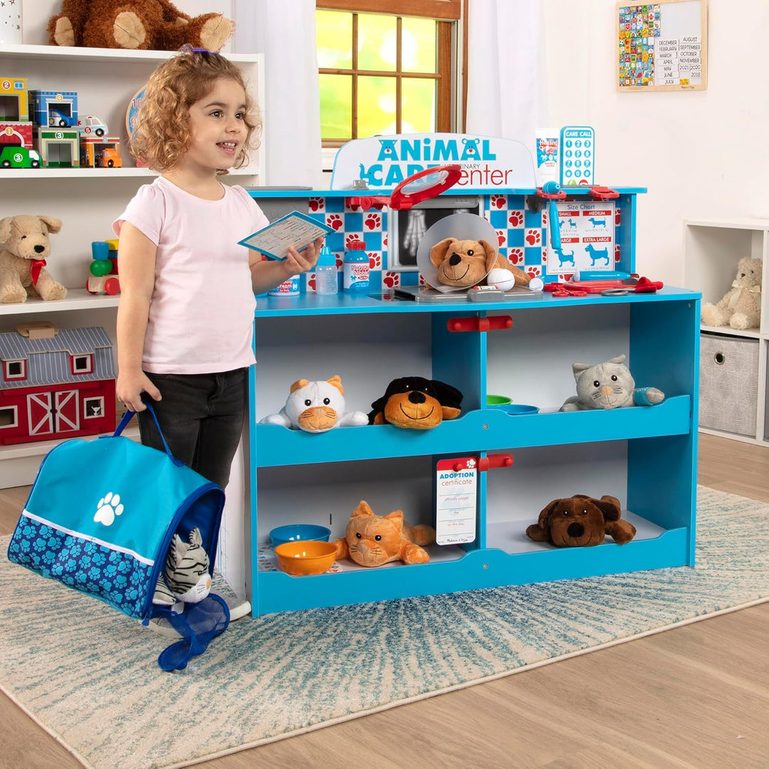 Melissa & Doug | Animal Care Activity Centre | Pretend Play | Large Playset | 3+ | Gift for Boy or G