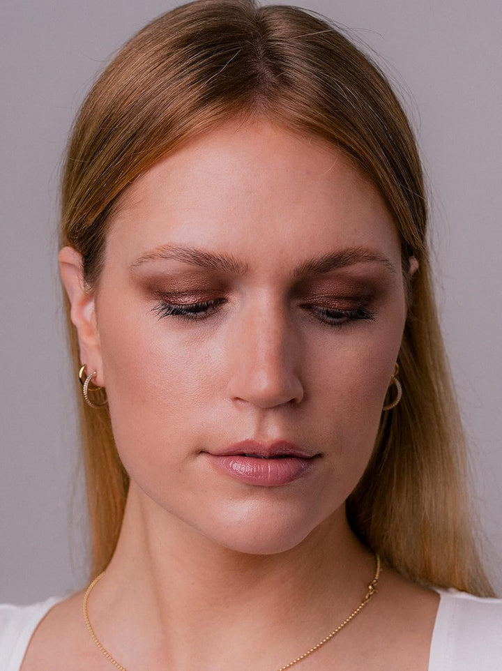 UND GRETEL Naturkosmetik LUK Cream Eye Stick – Shimmer Eye Shadow Stick – Pflegend, hochpigmentiert,