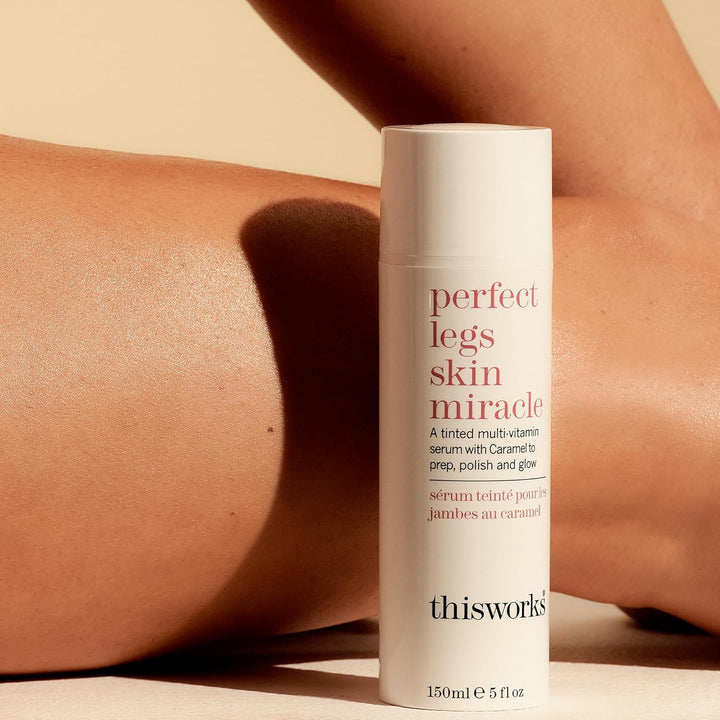 This Works Perfect Legs Skin Miracle, 150 ml — Multivitamin-angereichertes getöntes Serum für alle H
