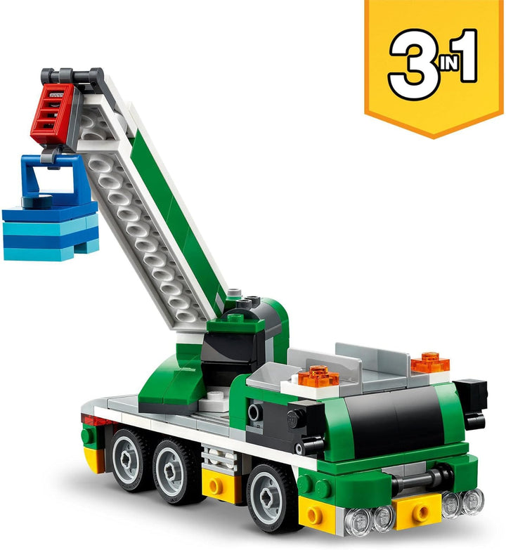LEGO 31113 Creator 3-In-1 Rennwagentransporter Spielzeug LKW mit Anhänger, Kran und Boot, Rennwagen