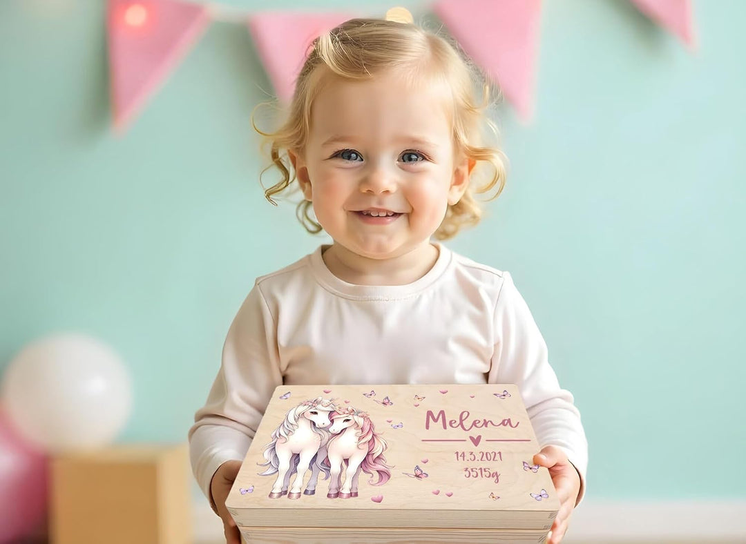 Little Deco Personalisierte Holzkiste Baby Erinnerungskiste | M - 30 x 20 x 13 cm | Pferde Geschenk