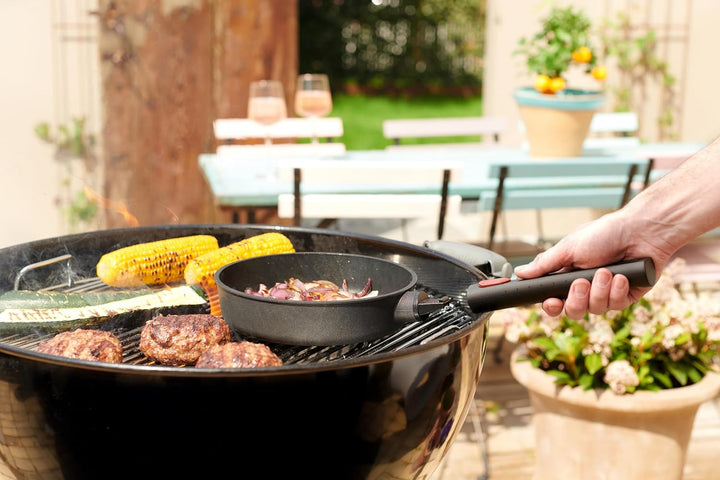 Woll Diamond Logic XR Flachpfanne - Induktiv -, Ø 20 cm, 5 cm hoch, mit abnehmbarem Stiel - Geeignet