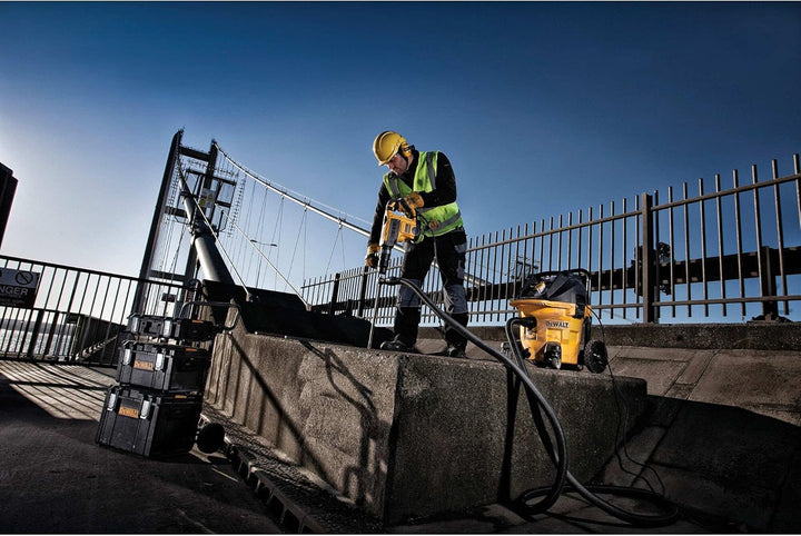 Dewalt SDS-max Absaugbohrer DT60235 (16mm Ø, 600mm Gesamtlänge, 400mm Arbeitslänge, zum staubfreien